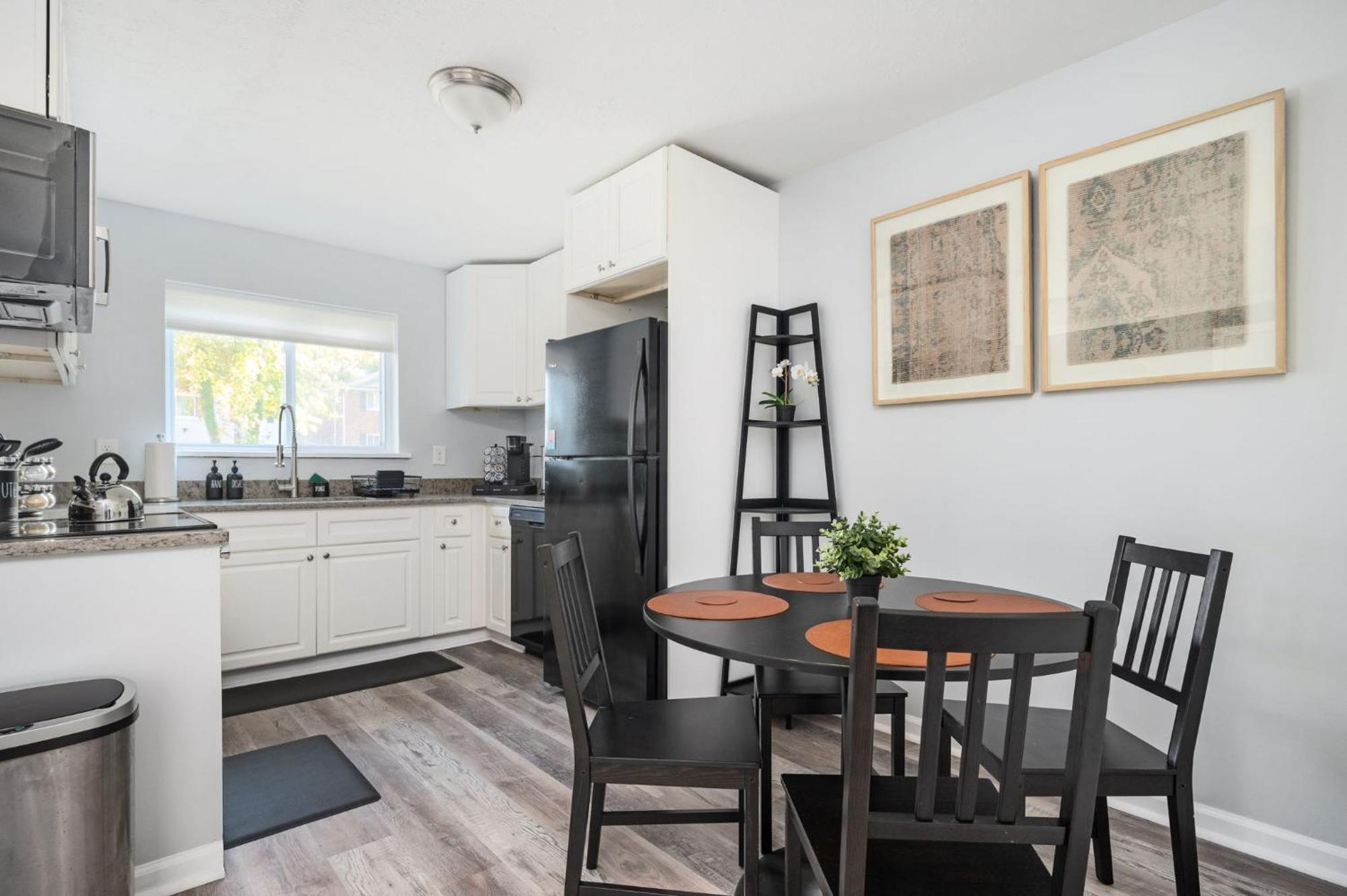 Quiet & Quaint Apartment, 5 Mins To Airport And 15 Mins To Downtown Atlanta Ngoại thất bức ảnh
